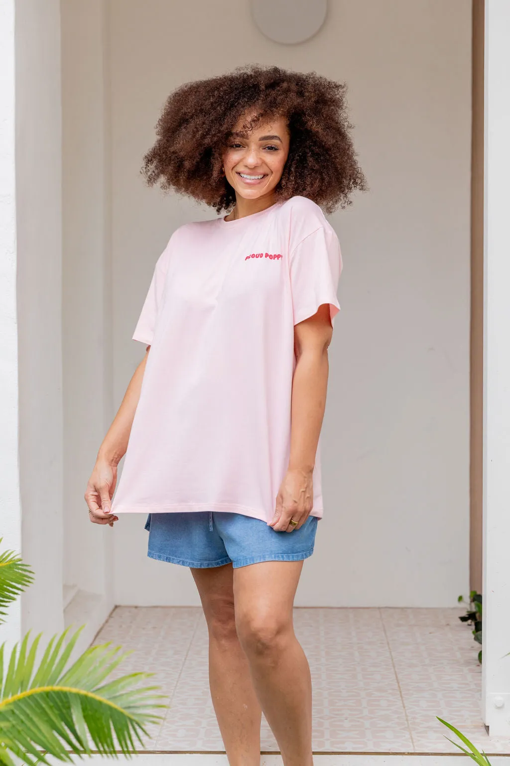 Good Vibes Tee in Pink