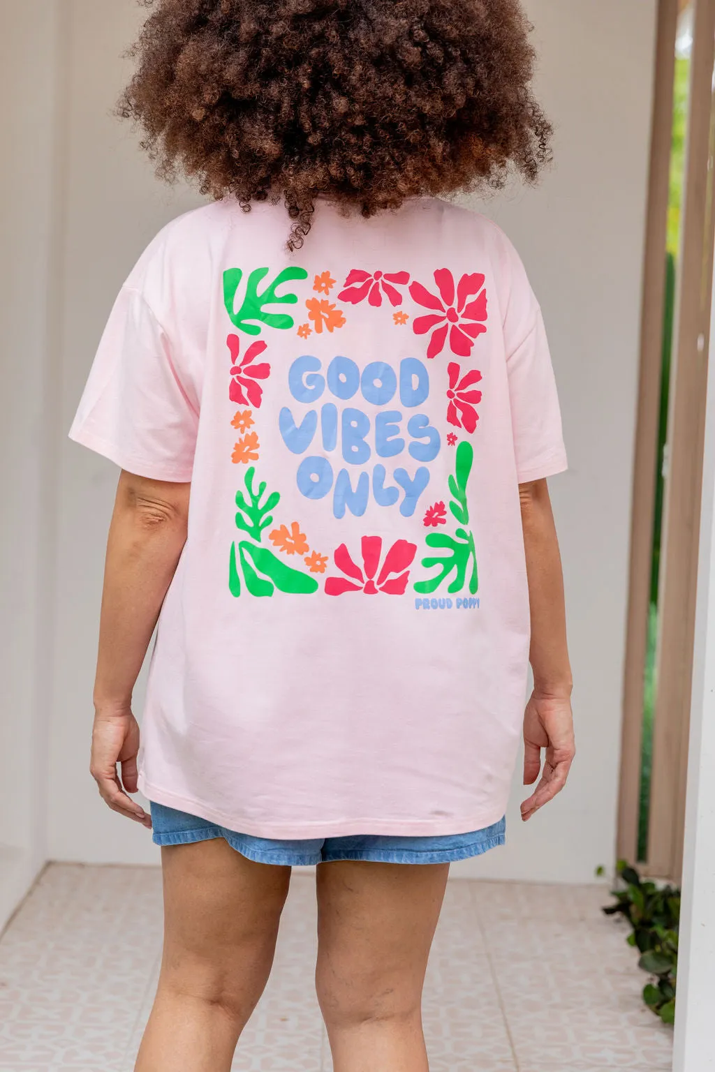Good Vibes Tee in Pink