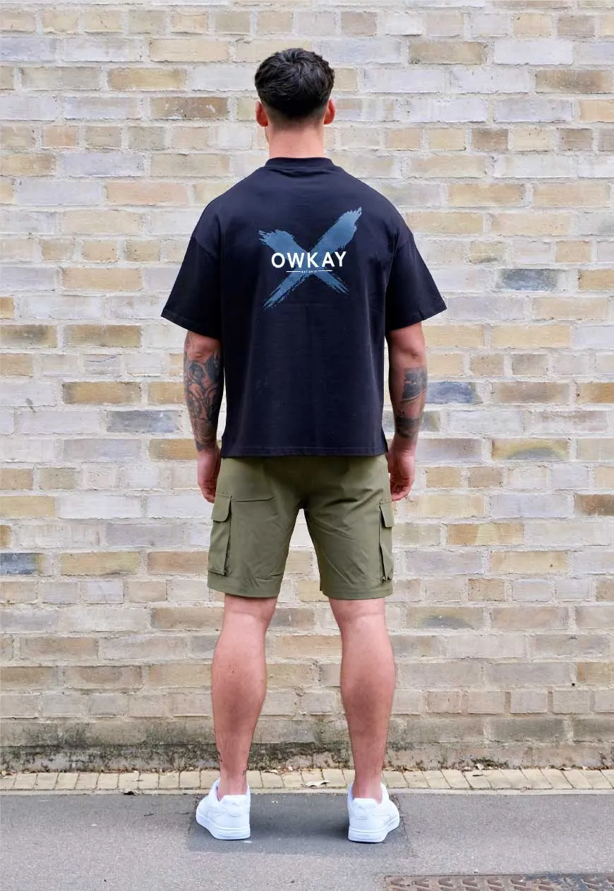 OVERSIZED T-SHIRT STATEMENT - BLACK