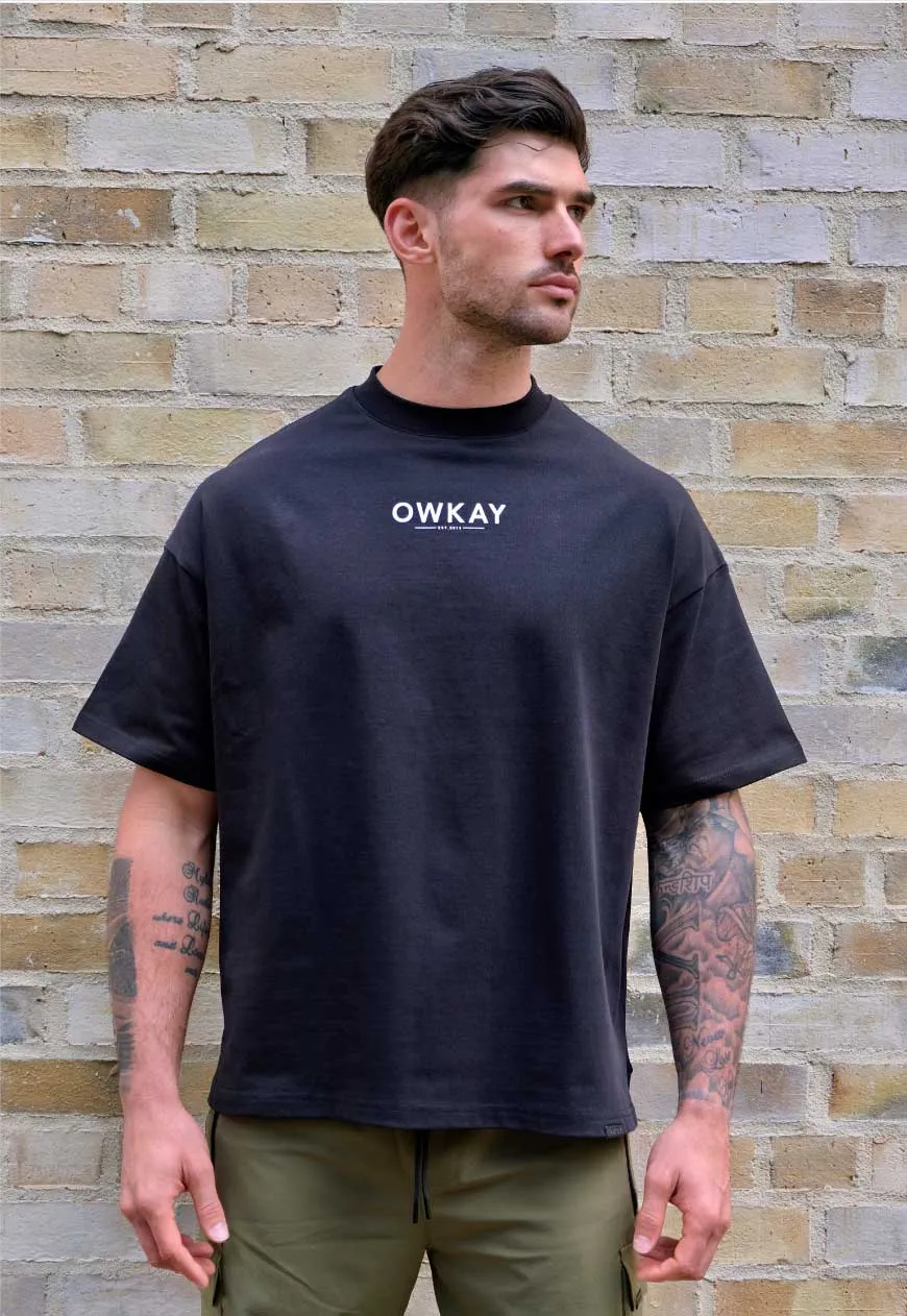 OVERSIZED T-SHIRT STATEMENT - BLACK