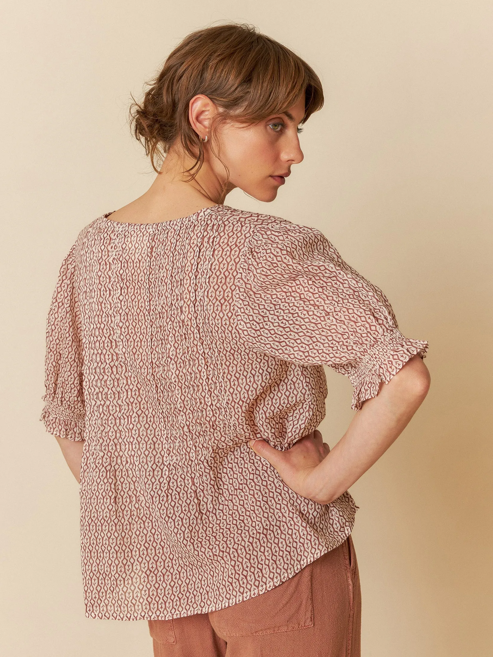 Printed Elastic Short Sleeve Shirt
