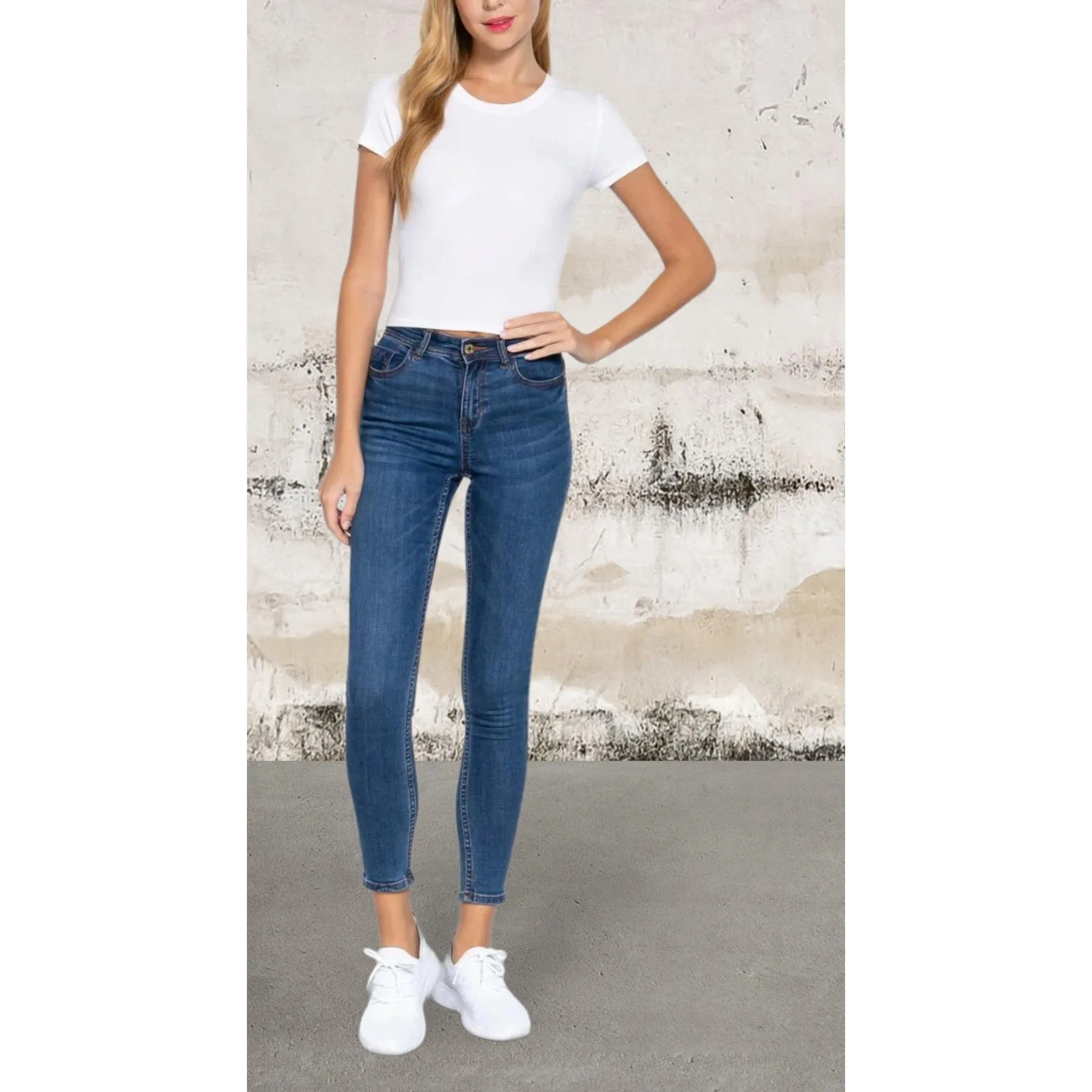 Short Sleeve off white crew neck Crop Top
