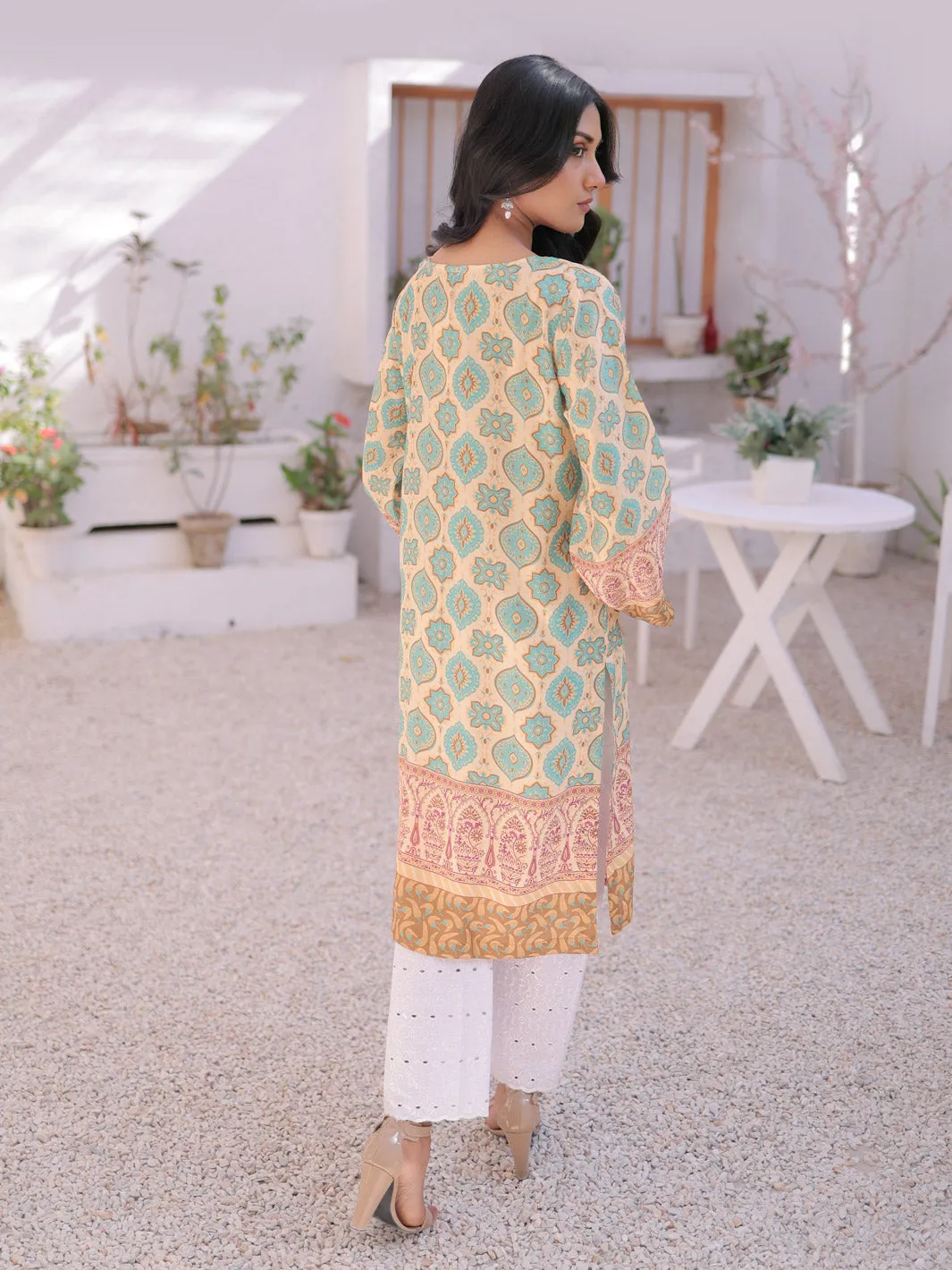 TNG Qaniyah Shirt Collection'2024