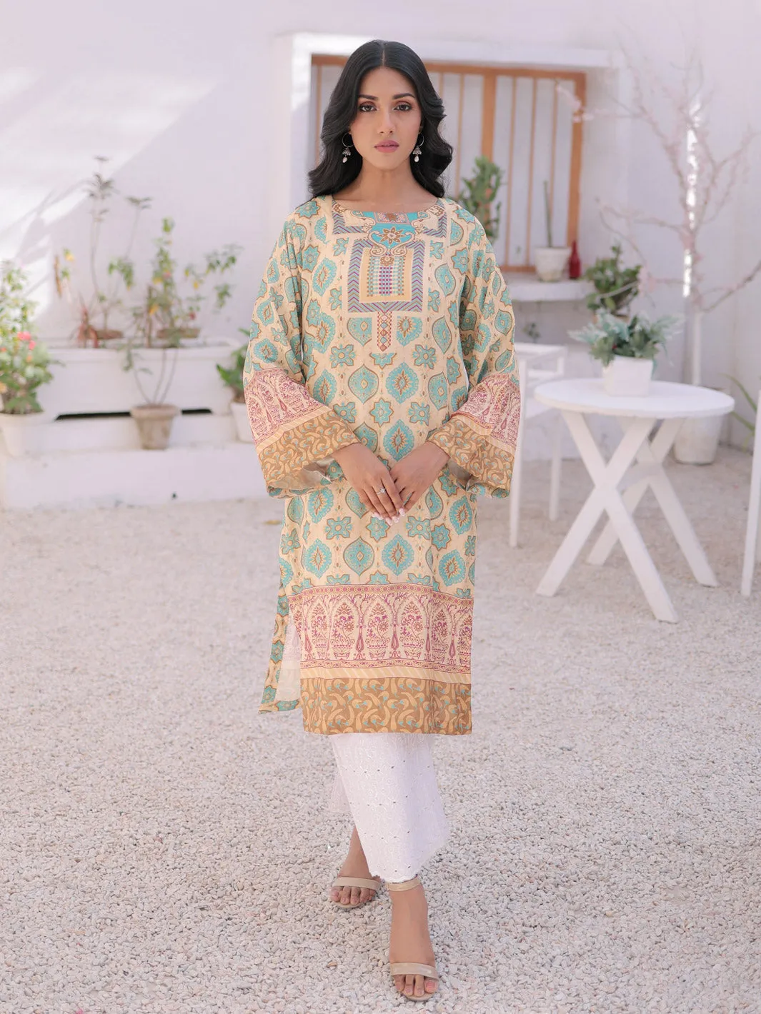 TNG Qaniyah Shirt Collection'2024