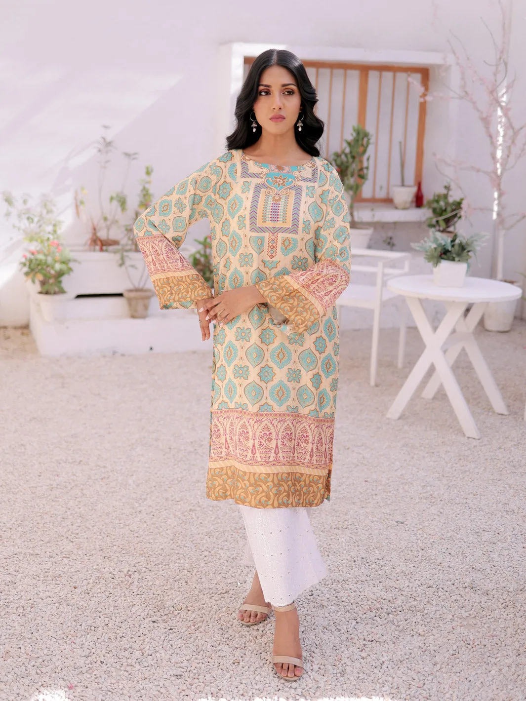 TNG Qaniyah Shirt Collection'2024